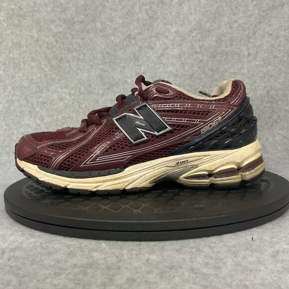 New Balance 1906R Burgundy Sneakers Men’s US 5D womens 6.5 (M1906RCC) - Picture 3 of 6